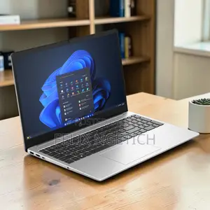New Laptop HP 250 G10 8GB Intel Core 3 SSD 512GB