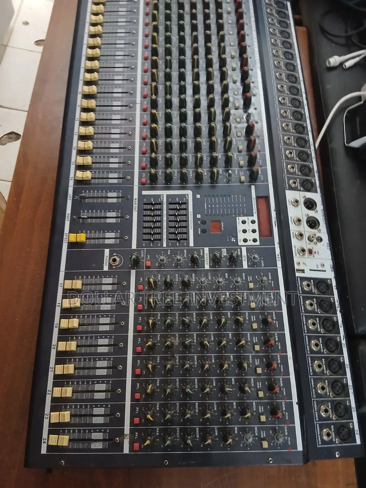 24 Channel Powerd Mixer
