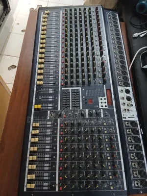 24 Channel Powerd Mixer