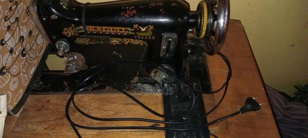 Sewing Machine - main view