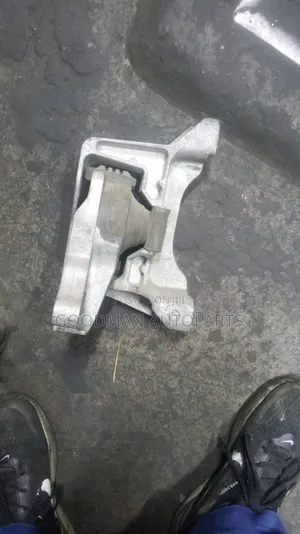 Mazda Axela Engine Mount
