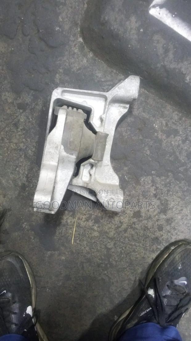 Mazda Axela Engine Mount - main view