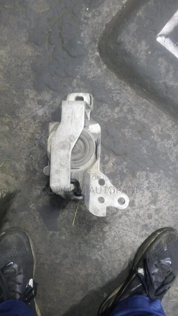 Mazda Axela Engine Mount - thumbnail 2