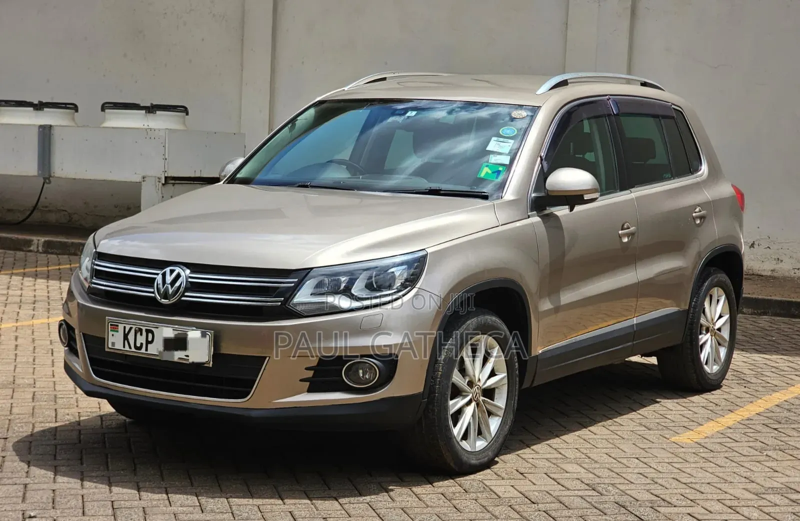 Volkswagen Tiguan 2012 Gold