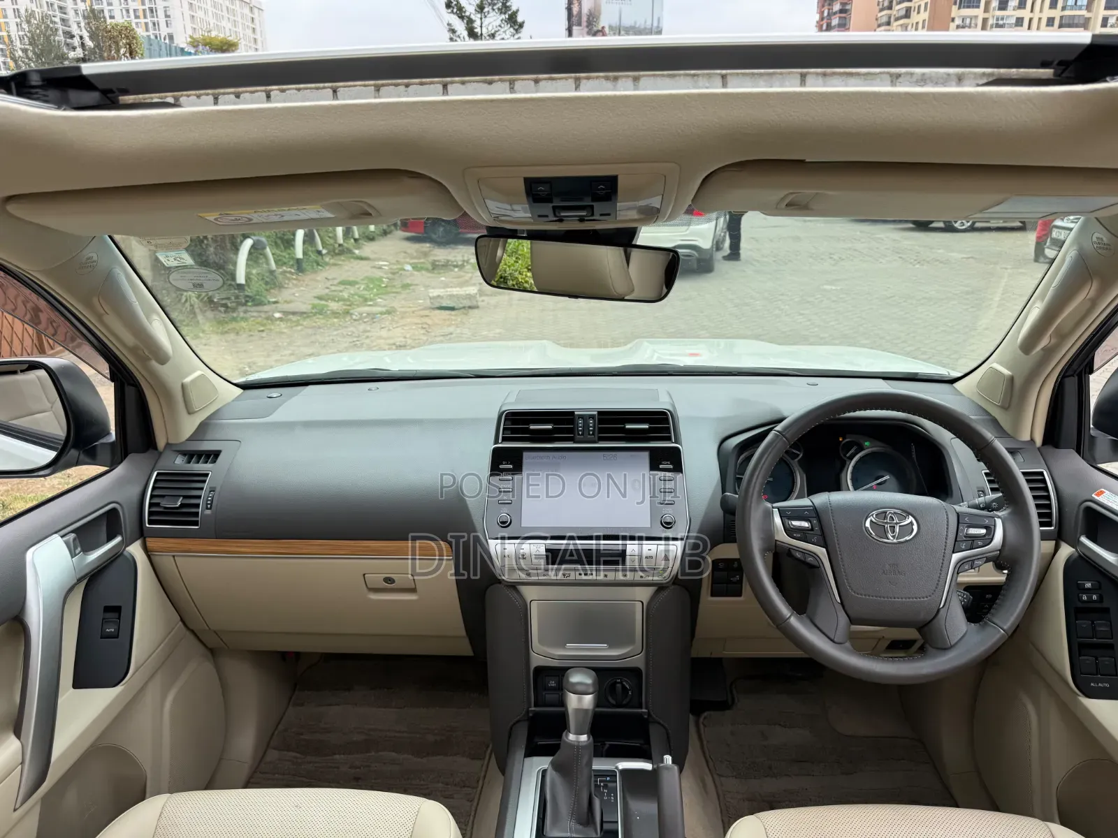 Toyota Land Cruiser Prado 2.8 2023 Pearl