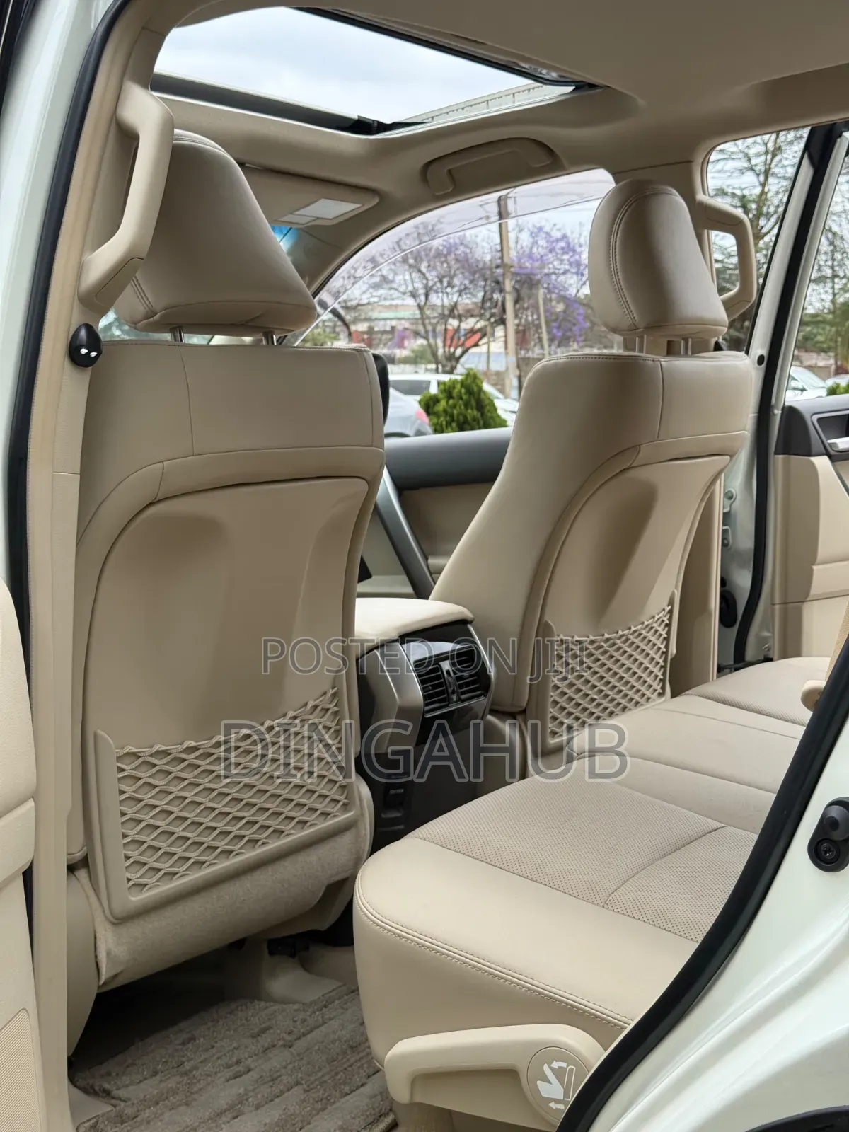 Toyota Land Cruiser Prado 2.8 2023 Pearl