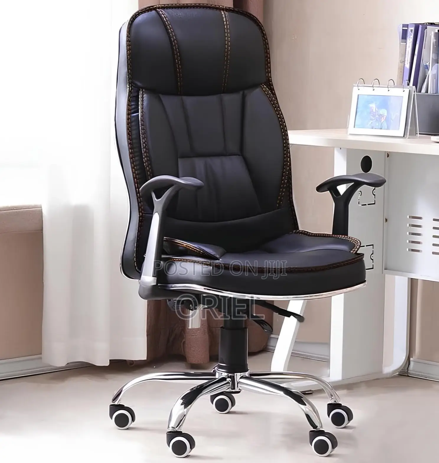 Office Chair : High Back Black Leather Chair