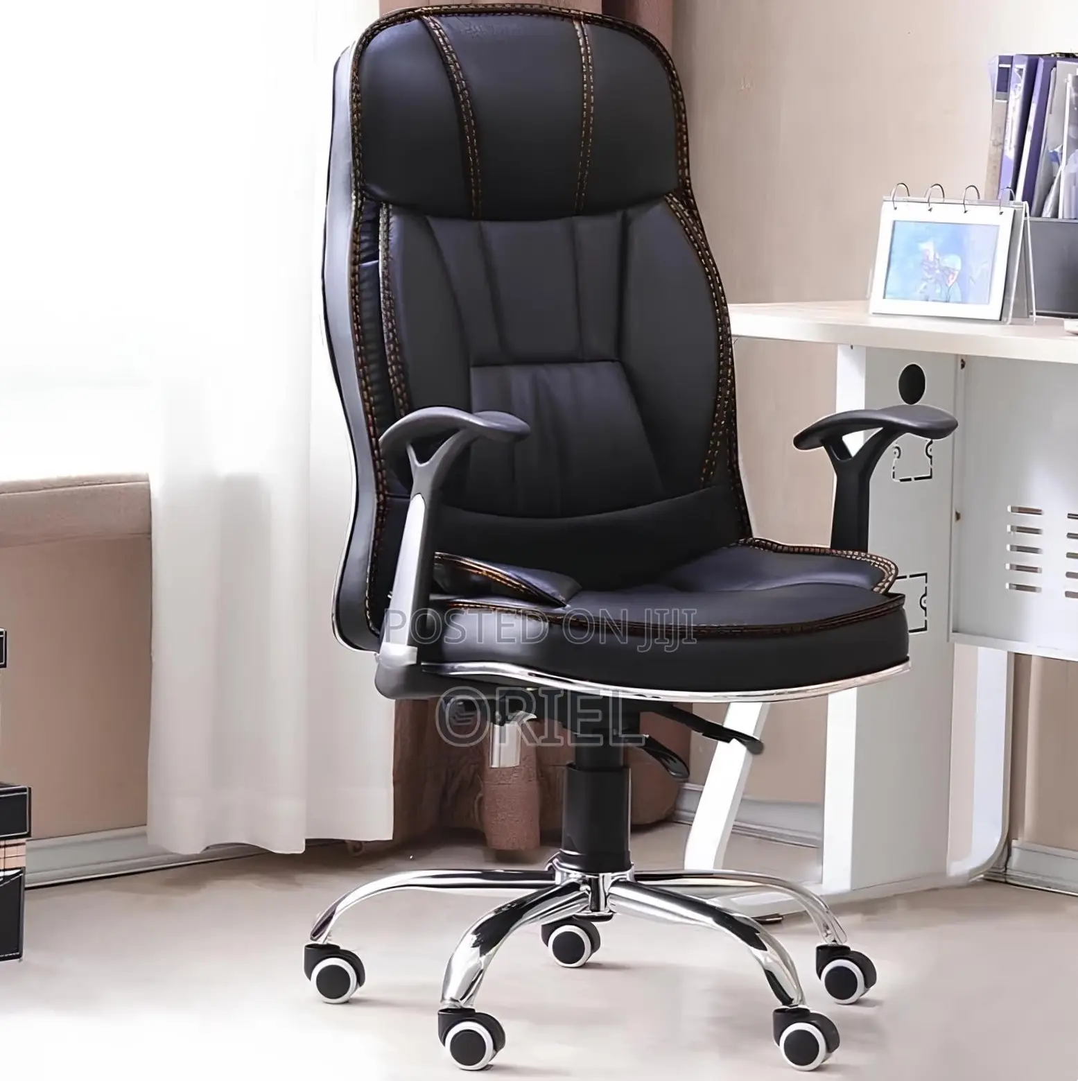 Office Chair : High Back Black Leather Chair