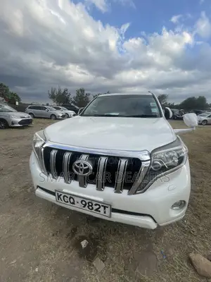 Toyota Land Cruiser Prado 2014 White