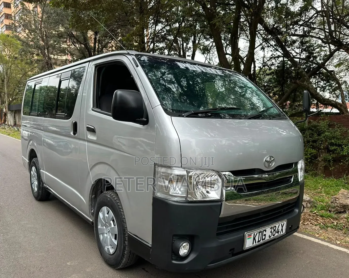 Toyota HiAce 2012 Silver