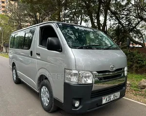 Toyota HiAce 2012 Silver