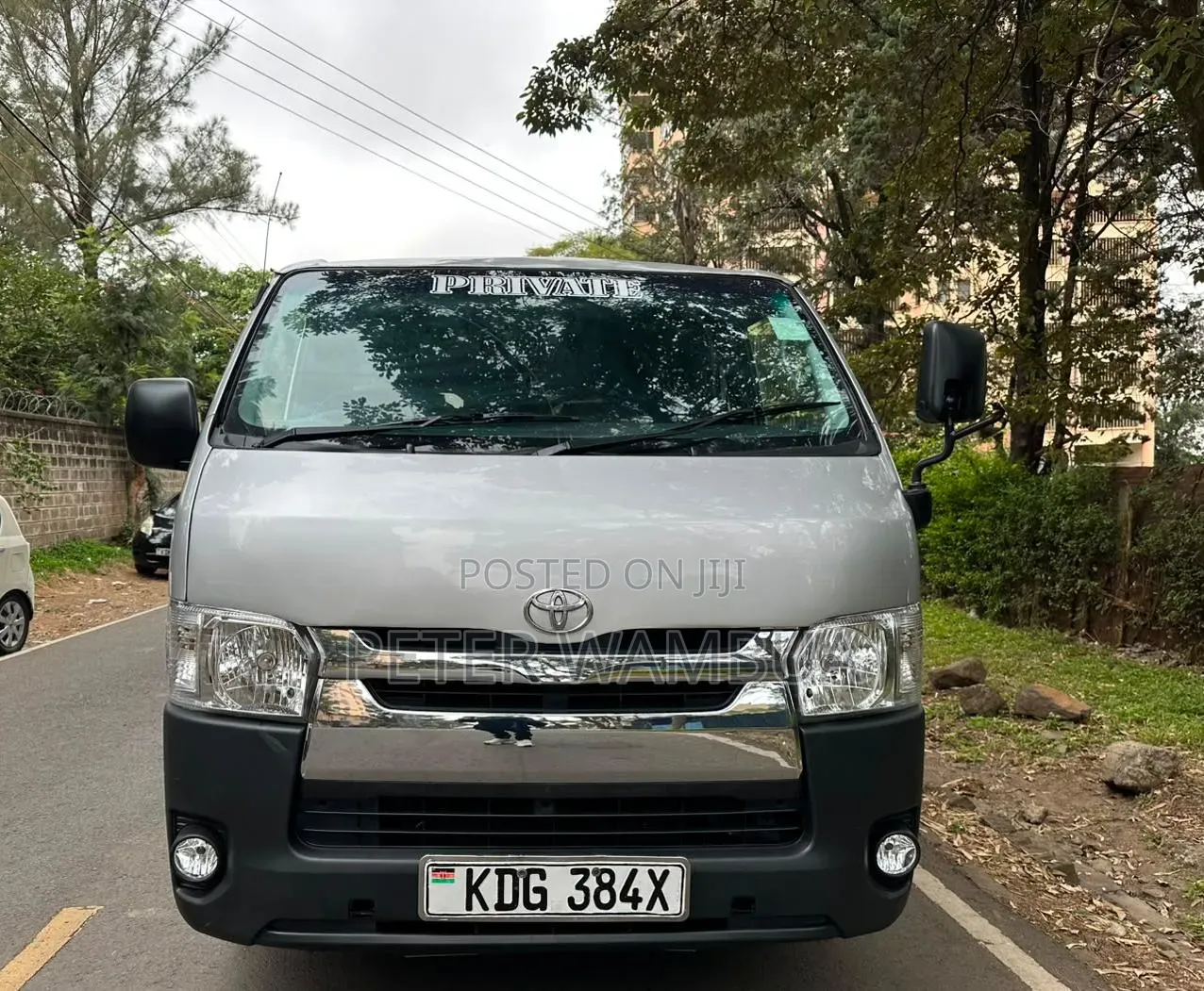 Toyota HiAce 2012 Silver