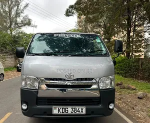 Toyota HiAce 2012 Silver