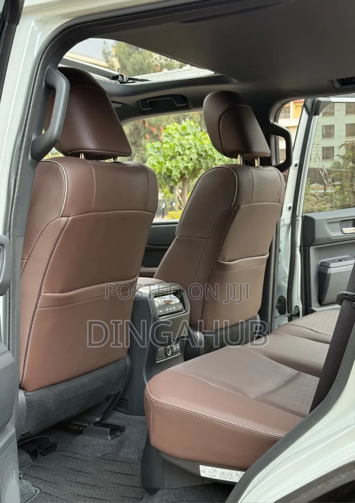 Toyota Land Cruiser Prado 2024 White