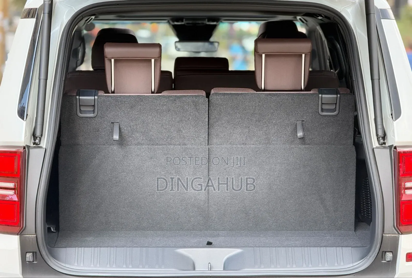 Toyota Land Cruiser Prado 2024 White