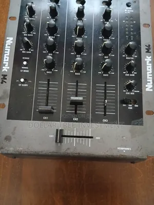 Numark M4 3- Channel Dj Mixer