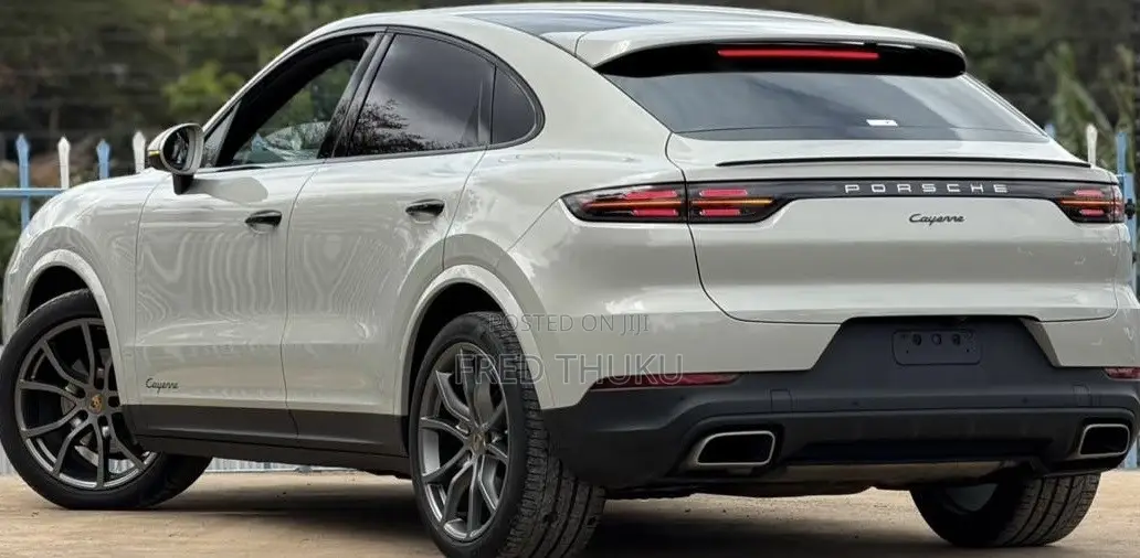 Porsche Cayenne Base AWD 2020 White