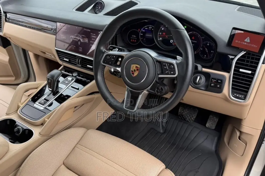 Porsche Cayenne Base AWD 2020 White