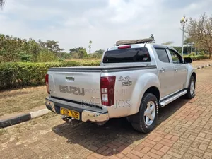 Isuzu D-MAX 2015 Silver