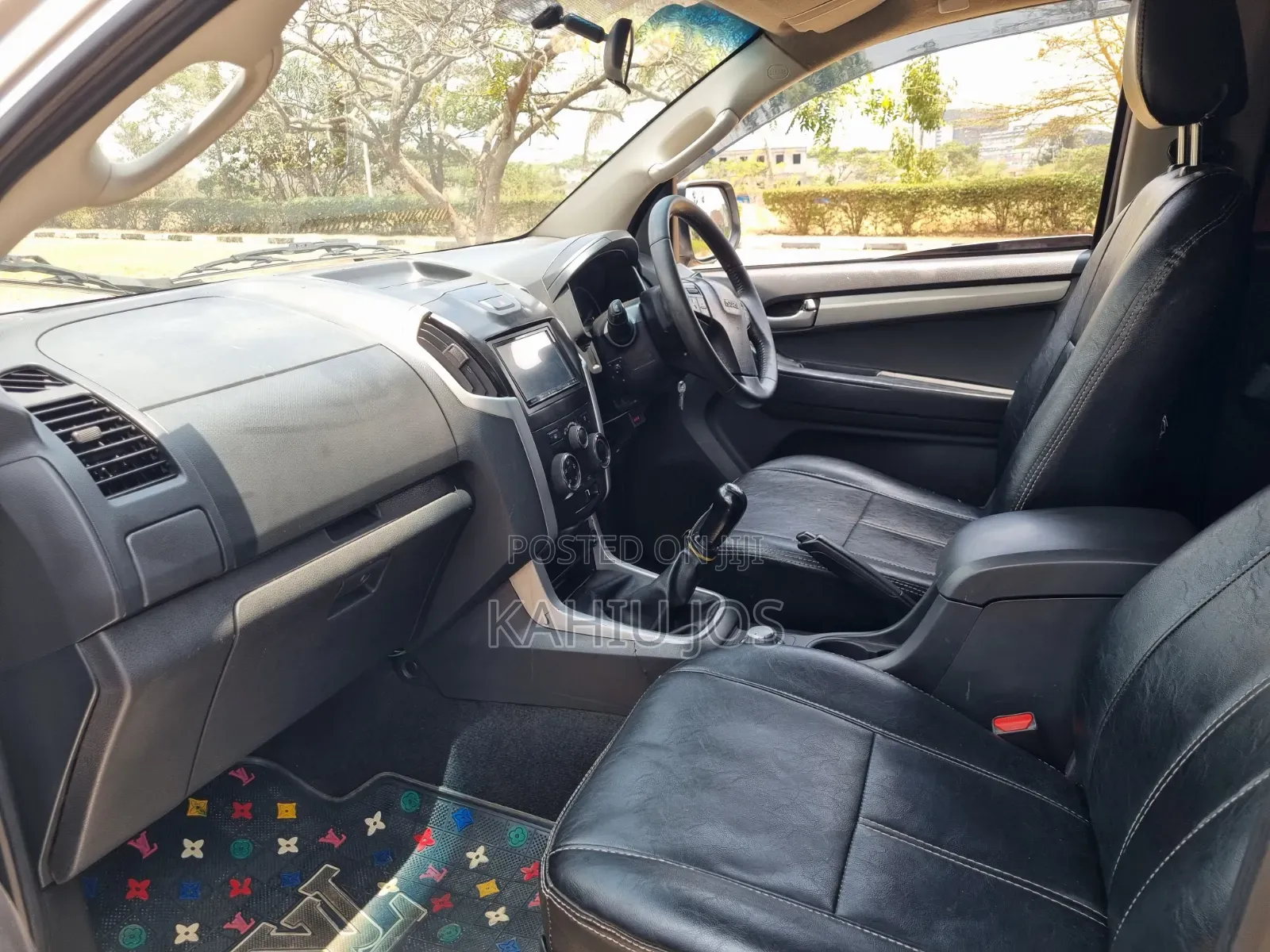 Isuzu D-MAX 2015 Silver
