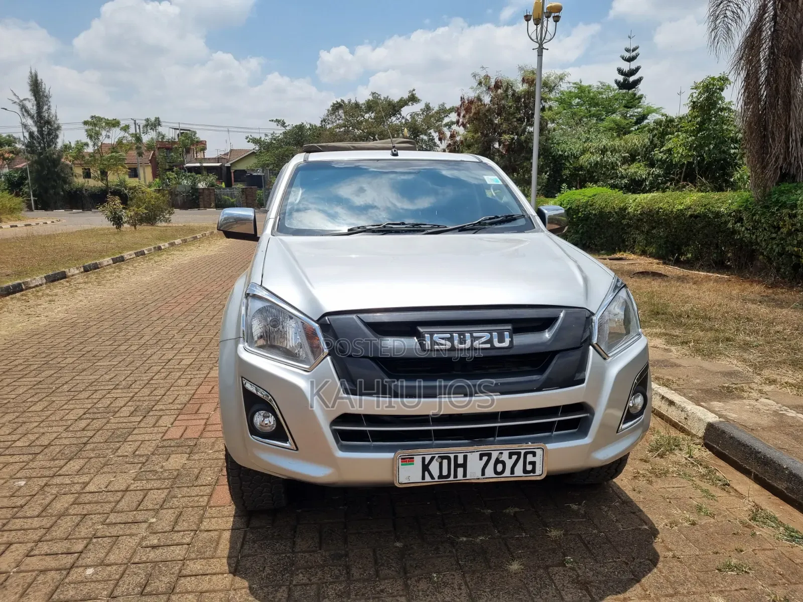Isuzu D-MAX 2015 Silver