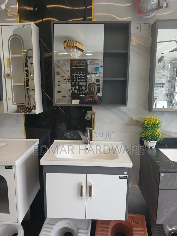 60cm Cabinet With Mirror