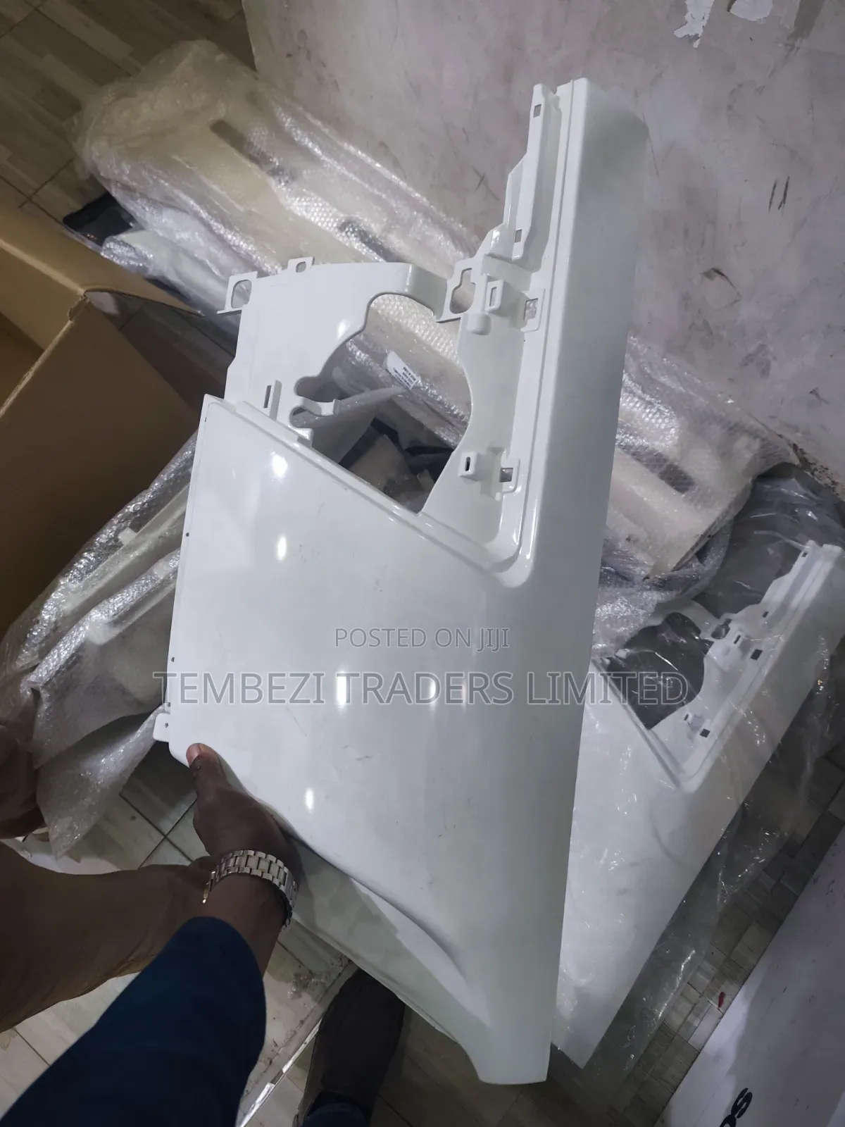 Heavy Duty White Side Wrap Corner Panel for Isuzu FRR 90 / FTR / FVZ
