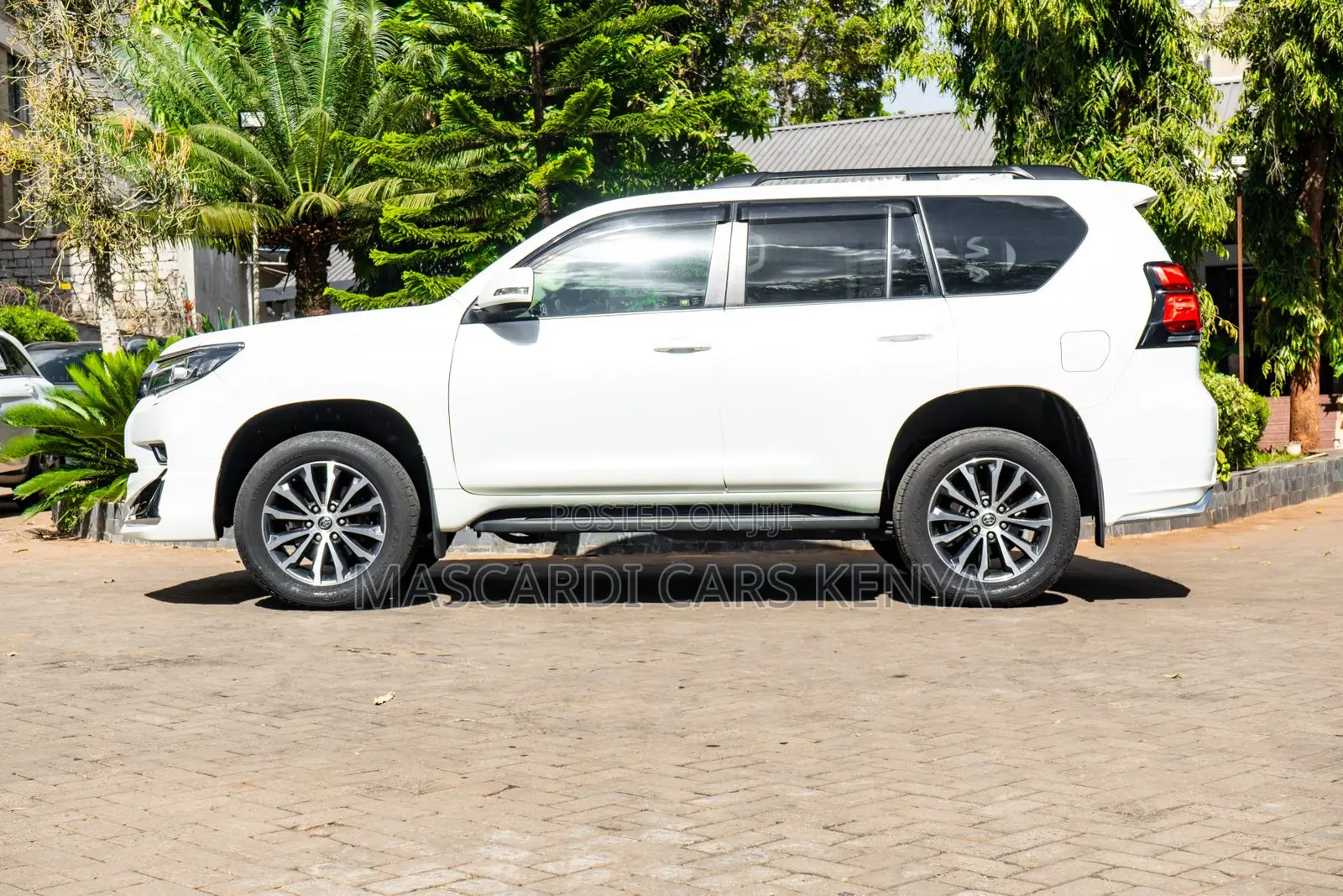 Toyota Land Cruiser Prado 2.7 2020 White