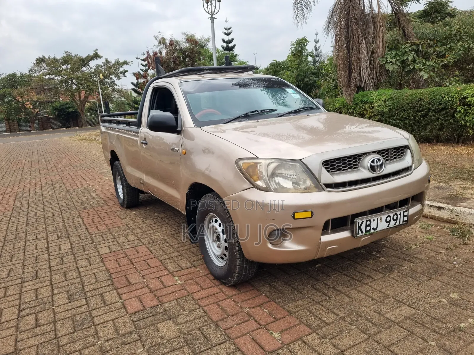 Toyota Hilux 2009 Gold