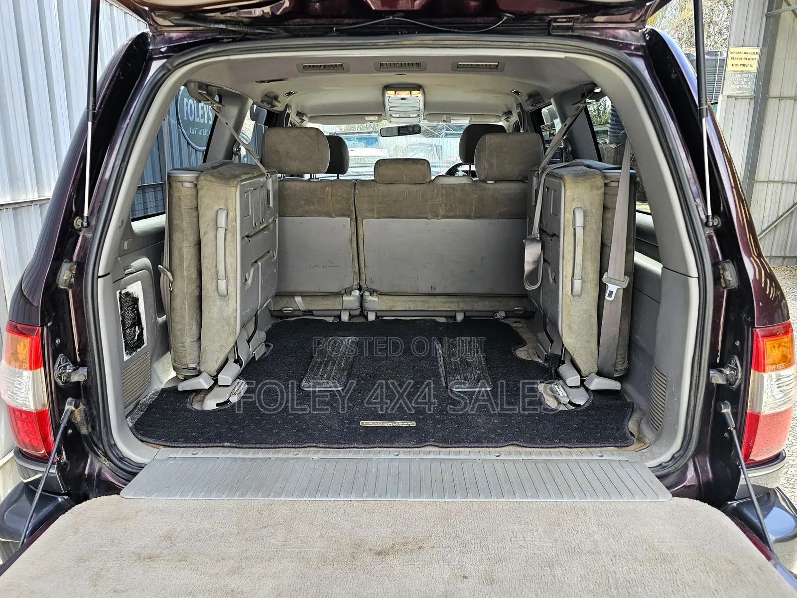 Toyota Land Cruiser 100 4.7 V8 Executive 2005 Red