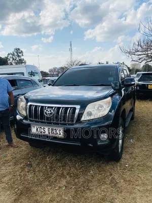 Toyota Land Cruiser Prado 2011 Black