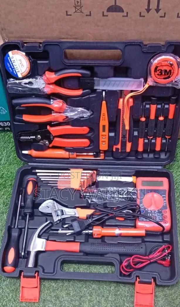 Good Quality Electrician Tool Set - main view