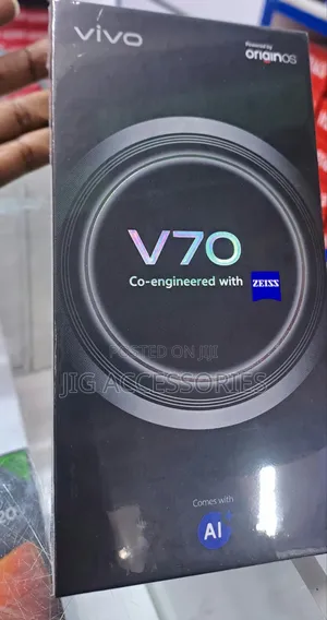 New Vivo V70 256 GB Black