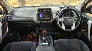 Toyota Land Cruiser Prado 2.8 D-4D 2015 Gray