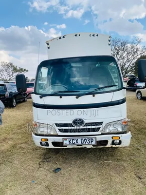 Toyota Dyna 2012 White