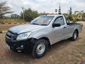 Isuzu D-MAX 2014 Silver