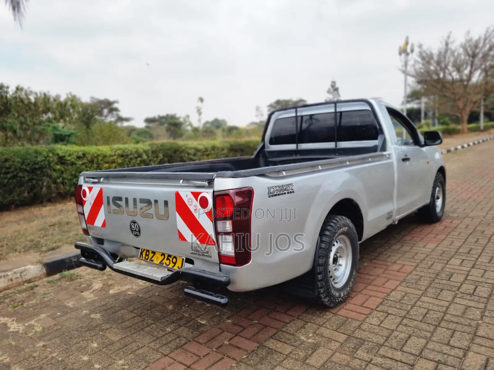 Isuzu D-MAX 2014 Silver