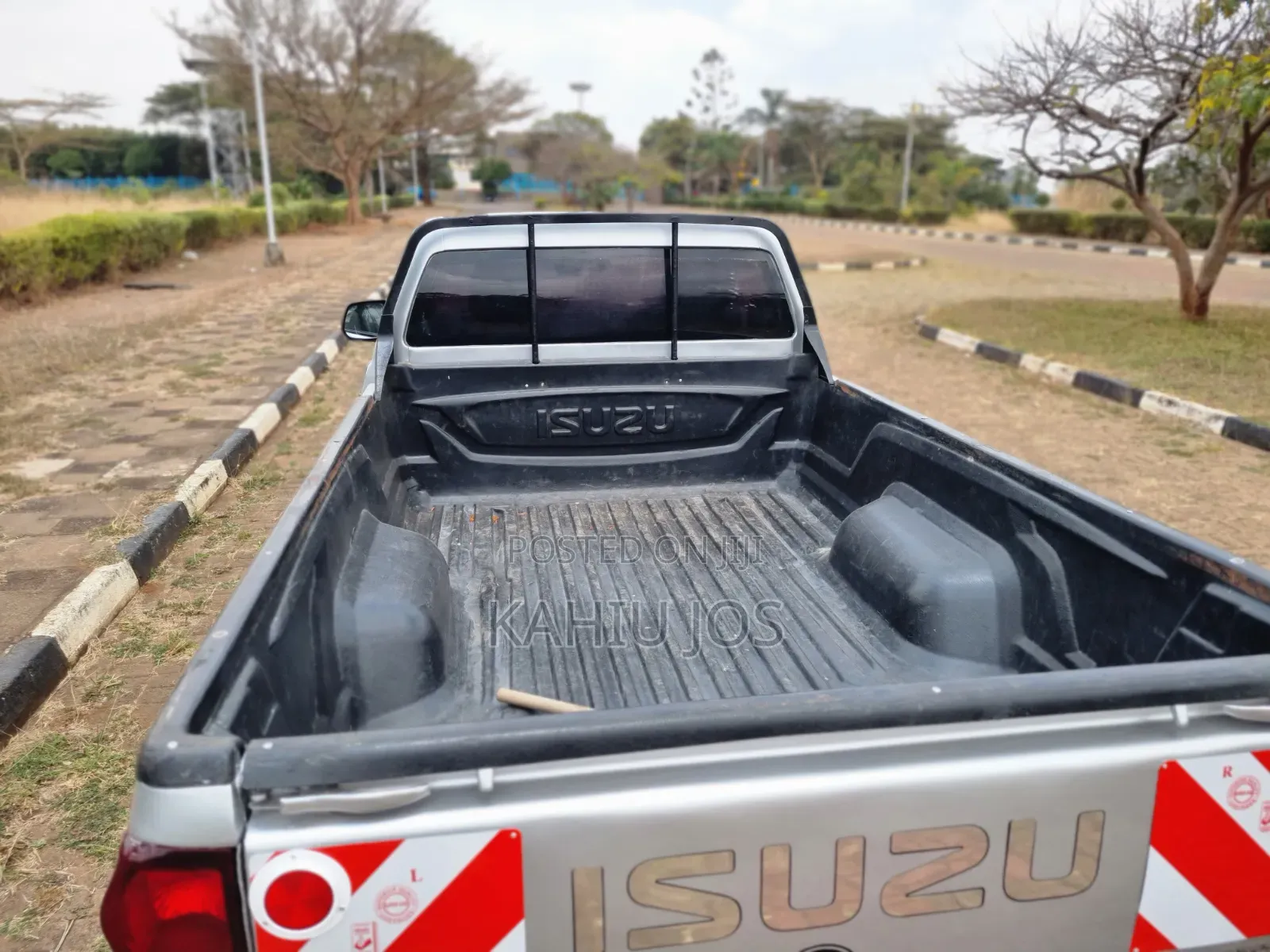 Isuzu D-MAX 2014 Silver