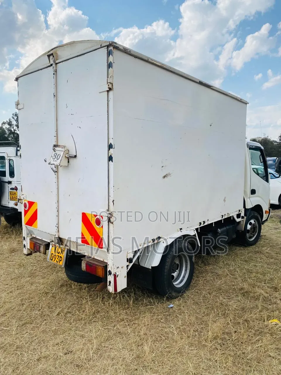 Toyota Dyna 2012 White