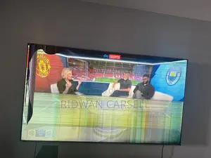 Cracked Screen Hisense 85inch TV