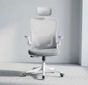 Office Chair : High Back Gray Swivel Chair