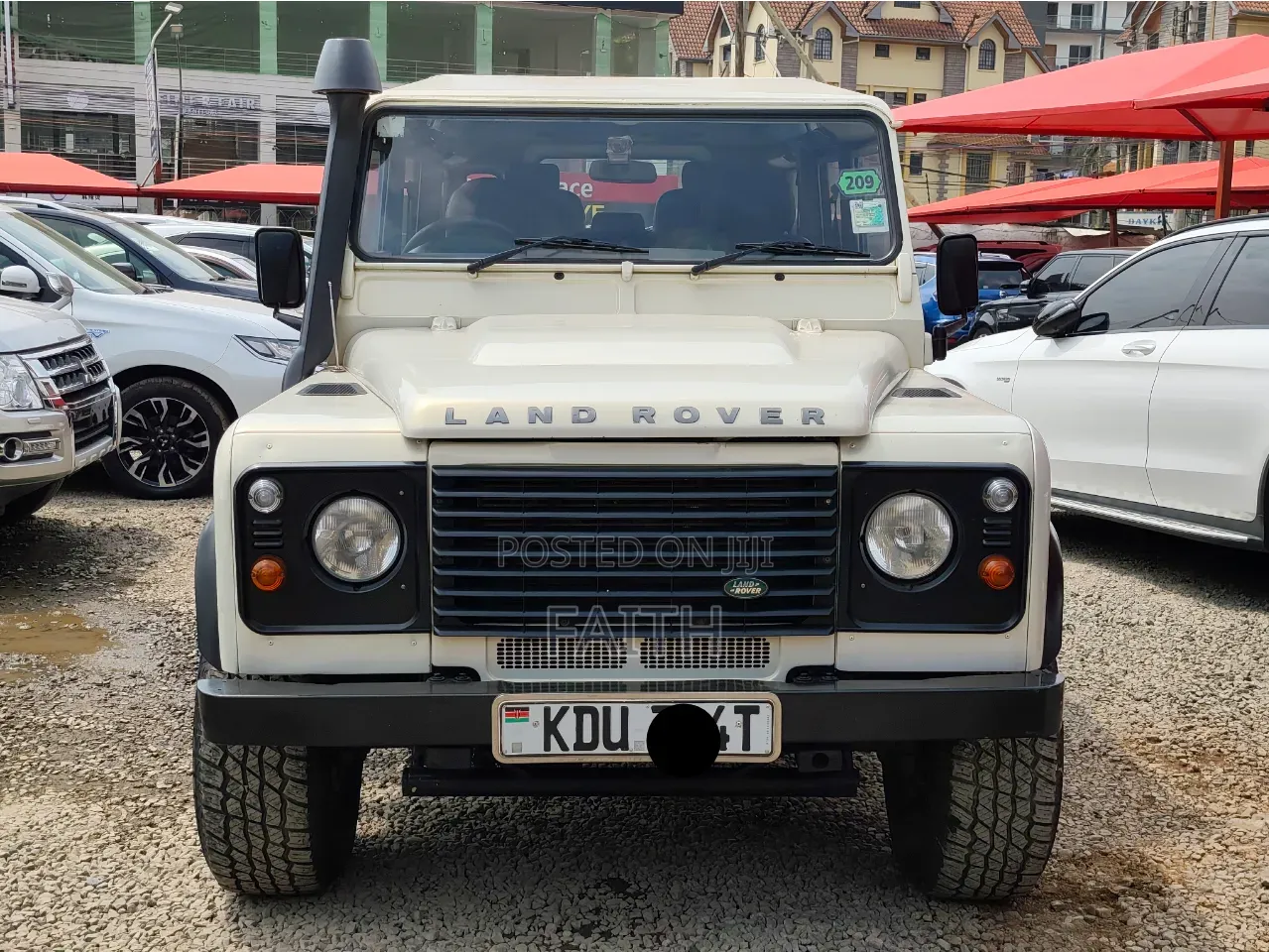 Land Rover Defender 2011 Pearl