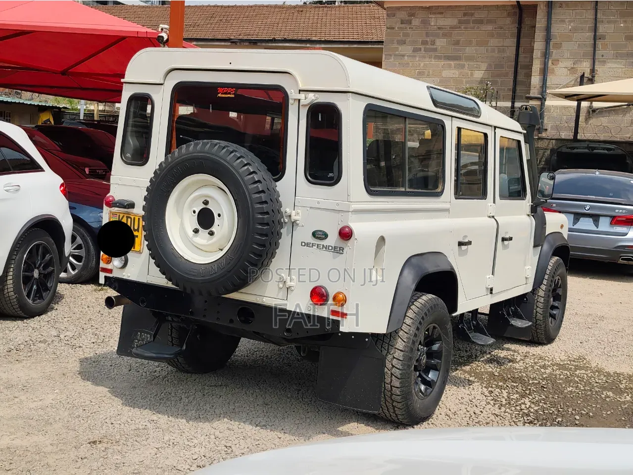 Land Rover Defender 2011 Pearl