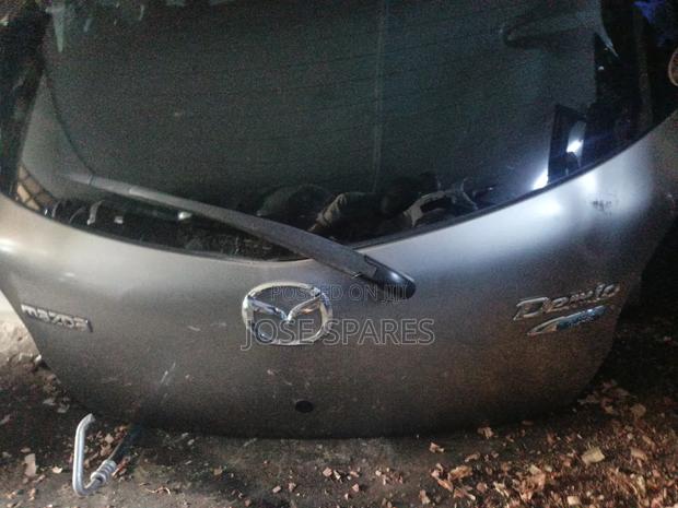 Mazda Demio Boot - main view