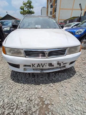 Mitsubishi Lancer 1998 White