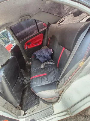 Mitsubishi Lancer 1998 White
