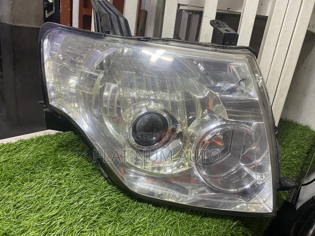 Headlight Pajero IO