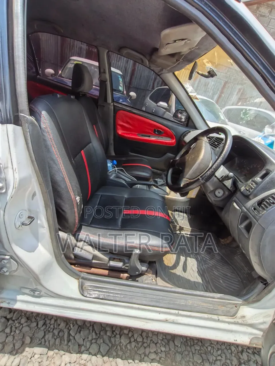 Mitsubishi Lancer 1998 White