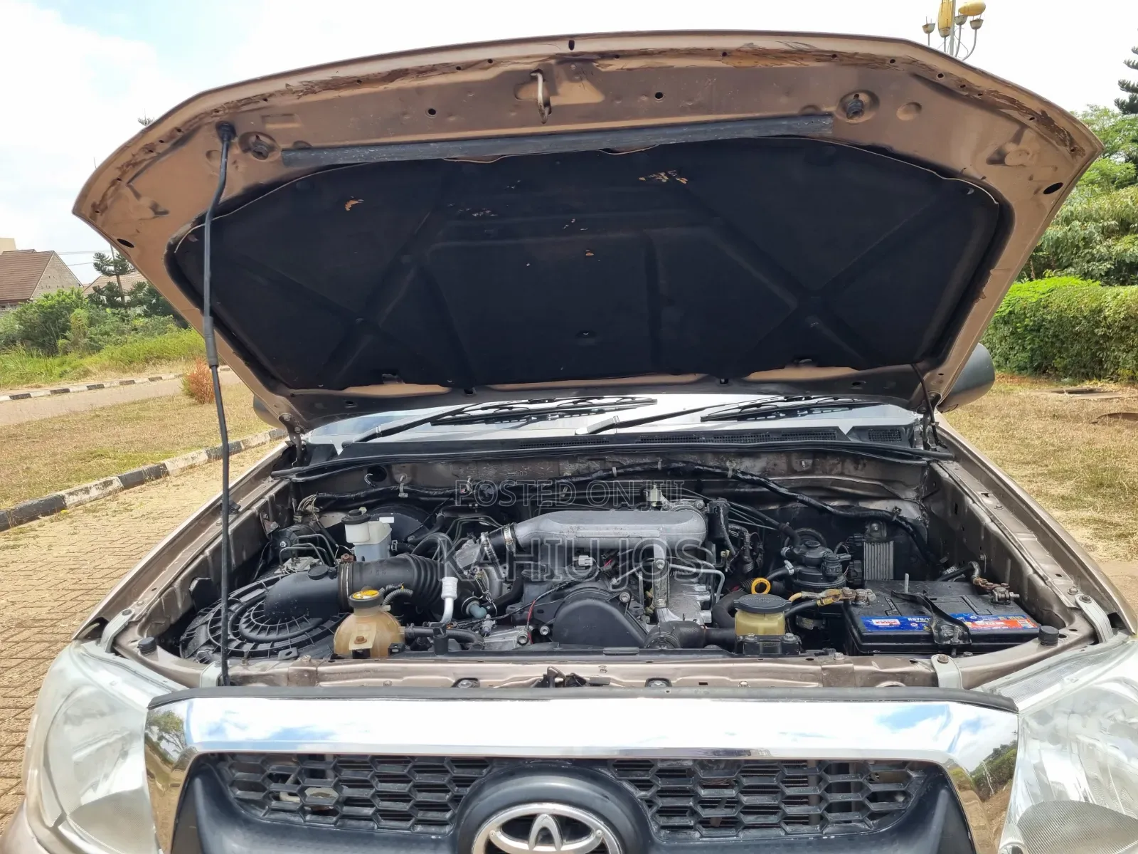 Toyota Hilux 2009 Gold