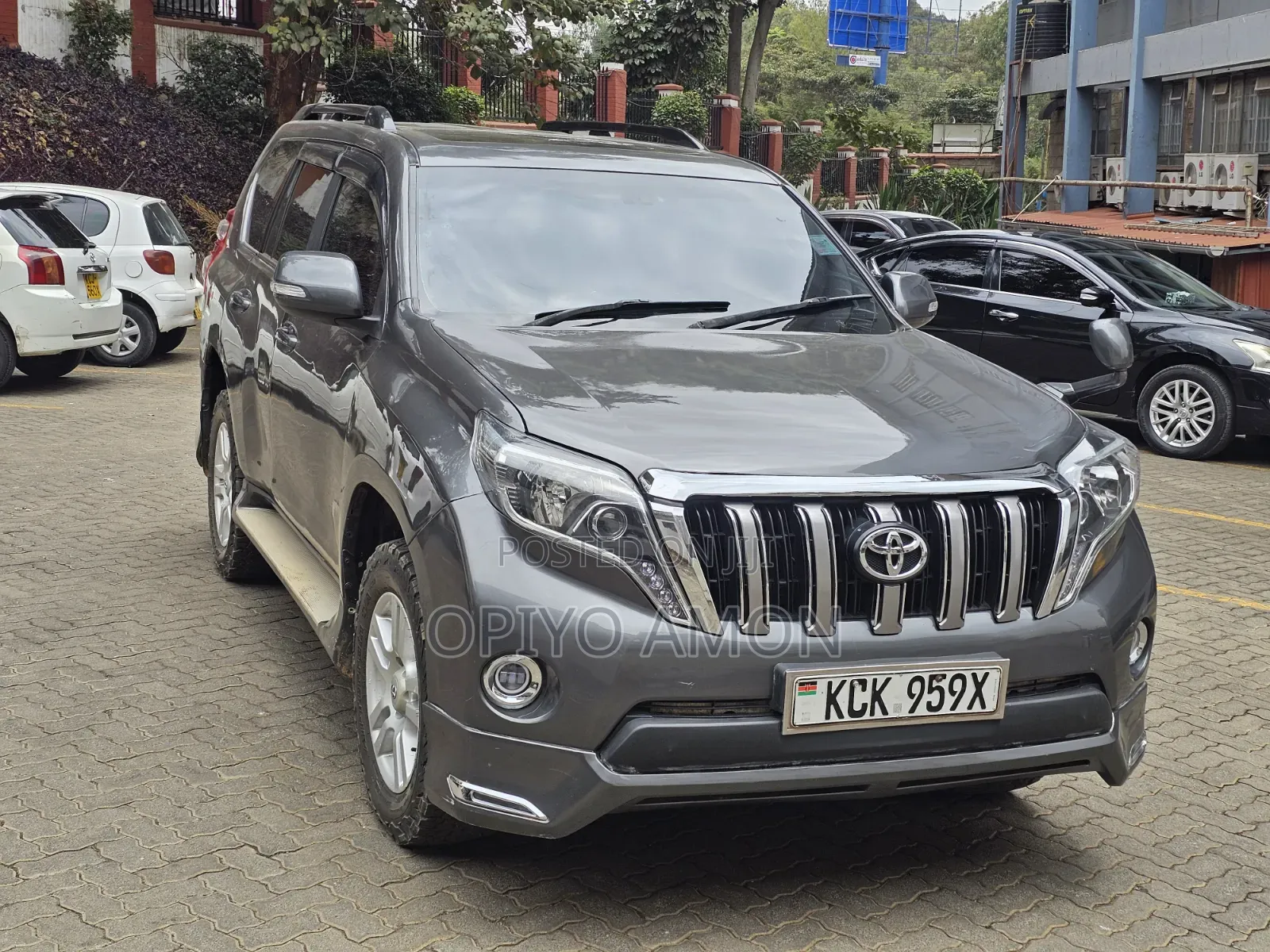 Toyota Land Cruiser Prado 2010 Gray